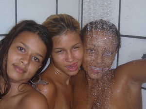 brazilian teen girls