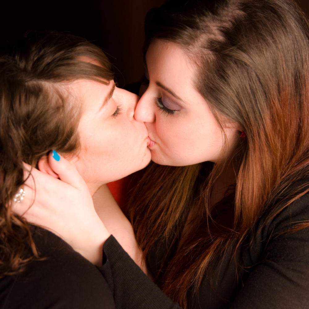 Bride Refuses To Hire Makeup Artist Because She's A Lesbian